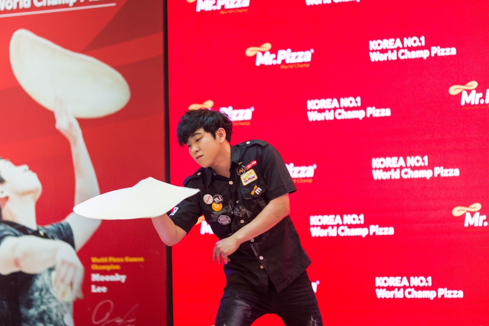 Mr. Pizza Grand Opening